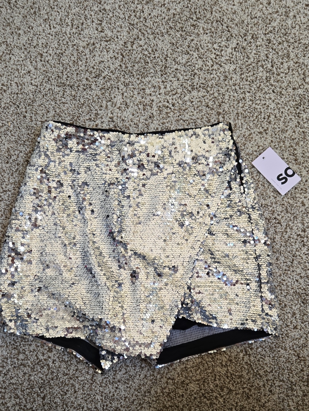 SO Women's Silver Sequin Skort Sz M